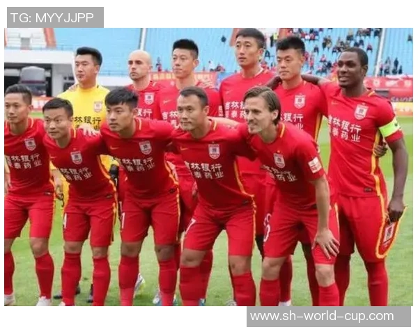 重庆排球队逆袭之旅揭秘:从低谷到巅峰的奋斗与荣耀 重庆排球队逆袭之旅揭秘:从低谷到巅峰的奋斗与荣耀